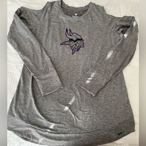 Fanatics NFL Minnesota Vikings Womens Open shoulder Long sleeve shirt.Size Large